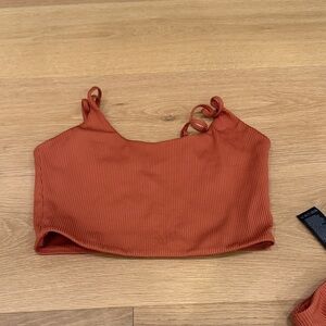 SET ACTIVE/VOLCOM Ribbed Rust Orange Crop Tank Top